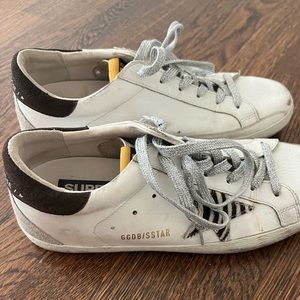 Golden goose sneakers great condition barely worn size 39